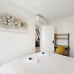 Appartement Azurenting - Vue Sur Le Port - Roof 3 *